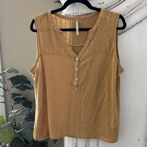 KUHL Women’s Size XL Mustard Yellow Sleeveless Blouse Hemp Blend Button Detail